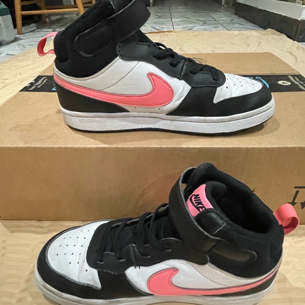 Nike Kids' Black and Pink High-Top Sneakers size 3 y